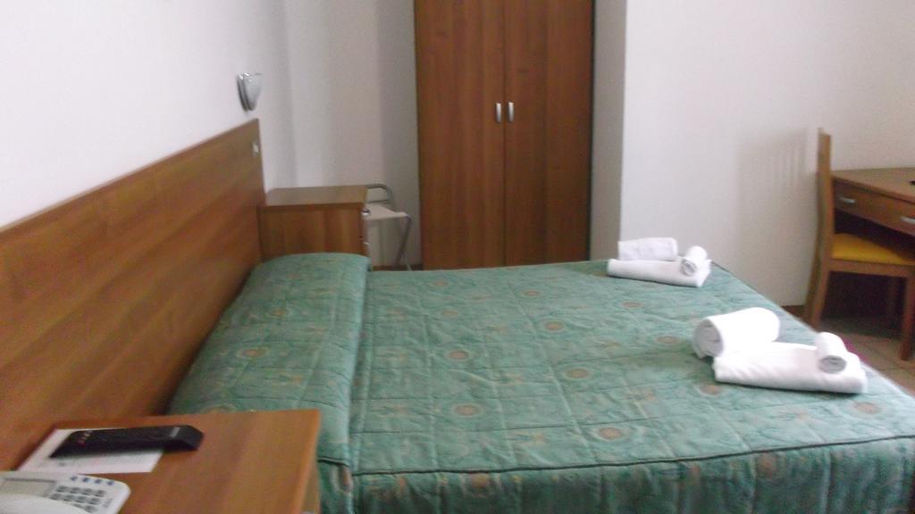 Hotel Pineta Falcade Oda fotoğraf