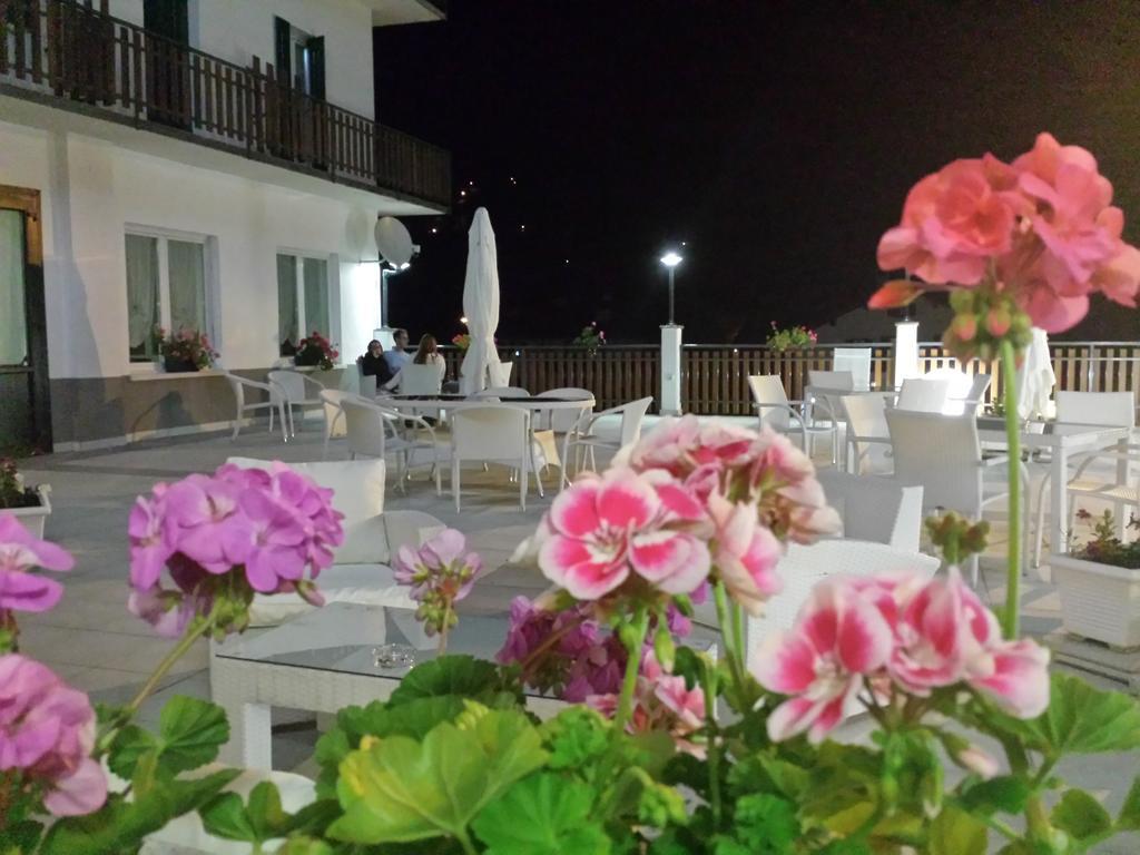 Hotel Pineta Falcade Dış mekan fotoğraf